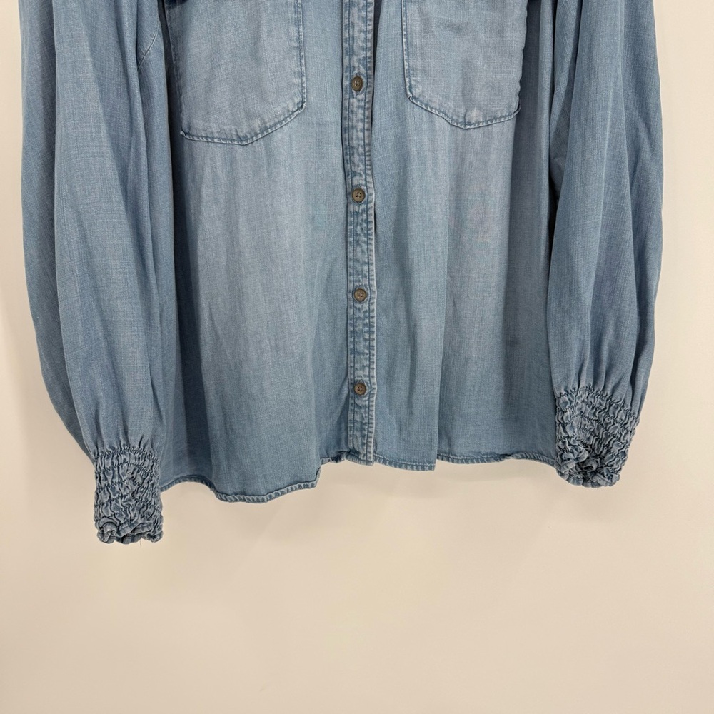 Cloth & Stone Chambray Button Up Shirt 2X Denim Boho Collared Smocked Cuffs - Picture 4 of 10